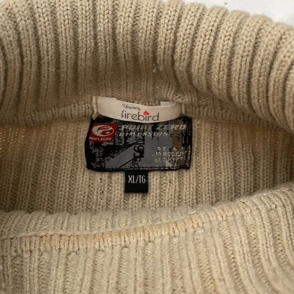 TRADED Firebird Reconstructed Cropped Wool Knit Turtleneck/ Shorts set - Picture 2 of 11